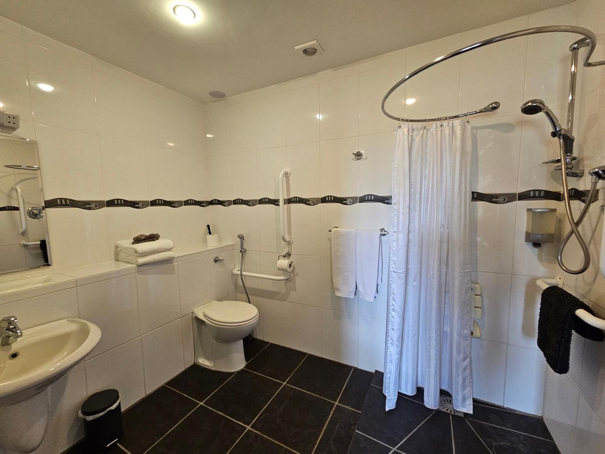 Fuchsia Lodge - New Luxury 5* Beachside Lodge With Sauna - 4 Beds Ensuite - Spectacular Location Waterville Exterior foto
